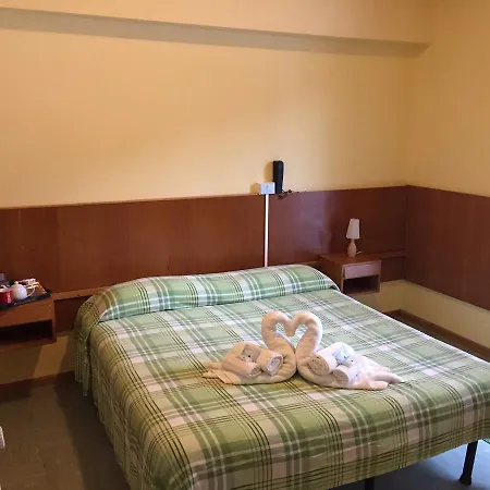 Mezzaluna 3*