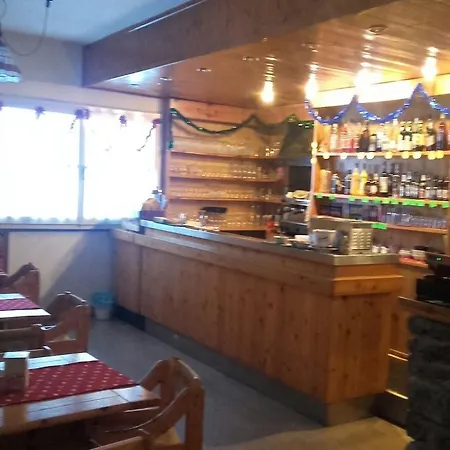 Mezzaluna 3* Gerola Alta